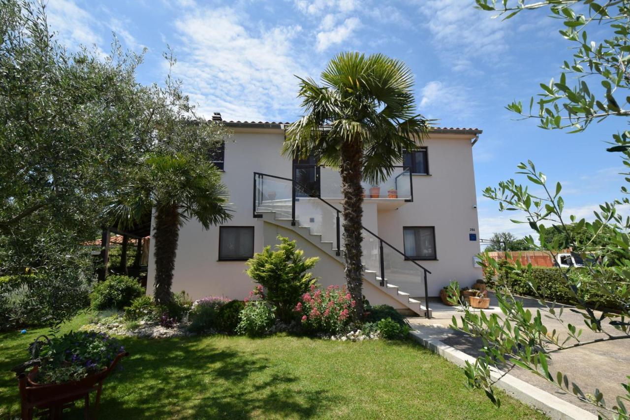 Apartments Aki Малинска Экстерьер фото