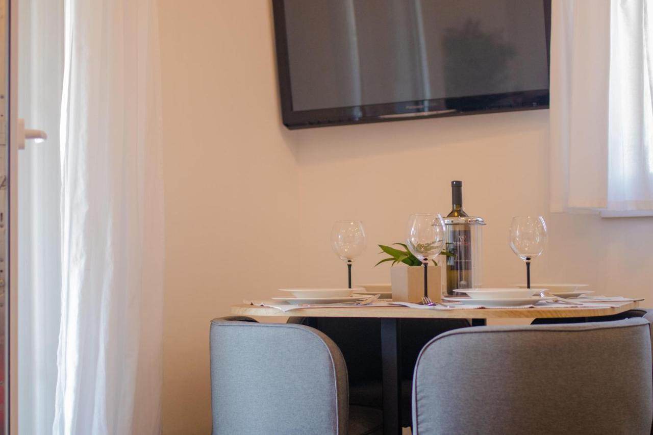 Apartments Aki Малинска Экстерьер фото