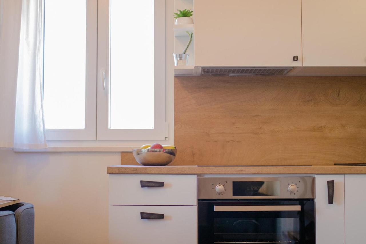 Apartments Aki Малинска Экстерьер фото