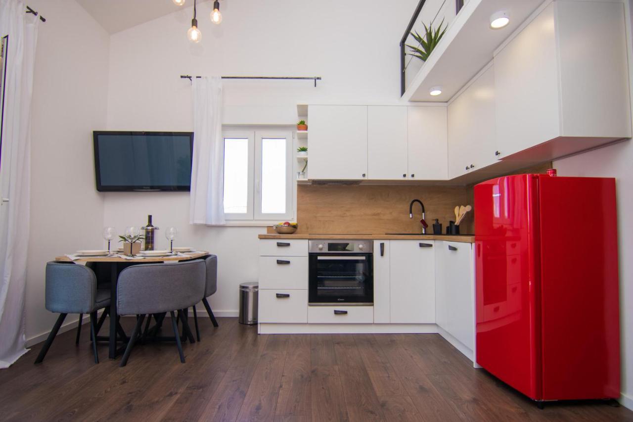 Apartments Aki Малинска Экстерьер фото