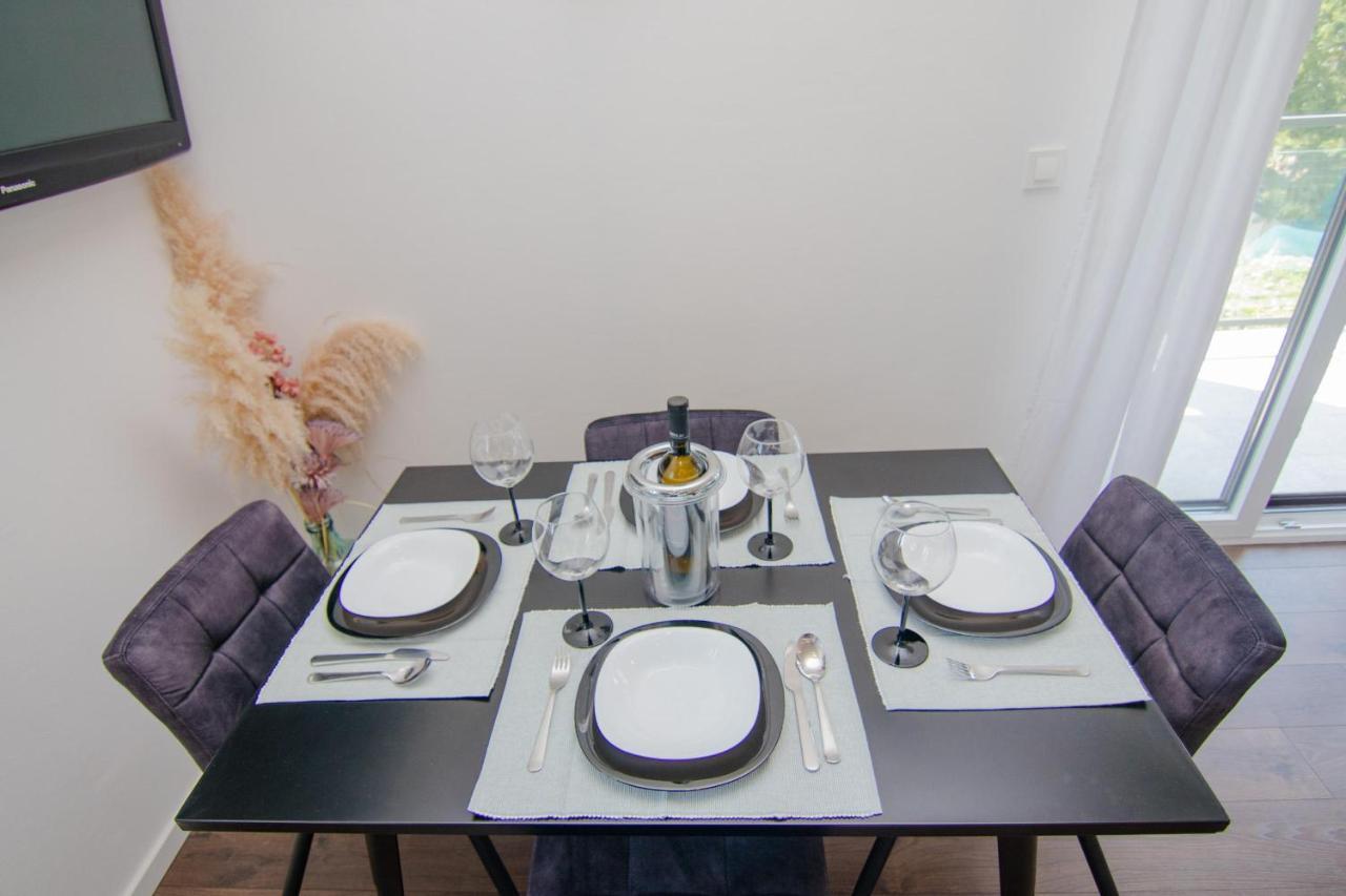 Apartments Aki Малинска Экстерьер фото